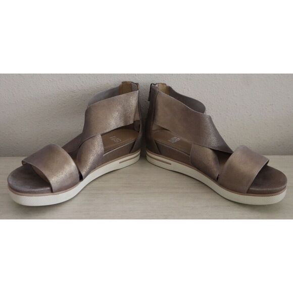 Eileen Fisher Women's Sz 9M Platinum Metallic Suede Sport Back Zip Sandals - Picture 11 of 12